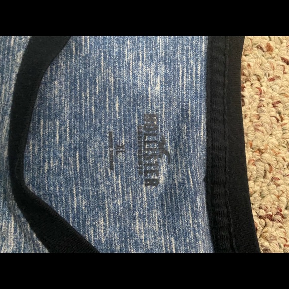 Hollister size XL. Long sleeve. - Picture 2 of 2